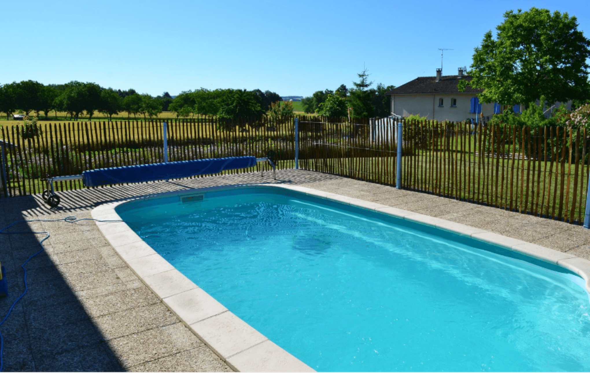 Gite des Mirabelles avec piscine à Curac en Charente pour 6 personnes