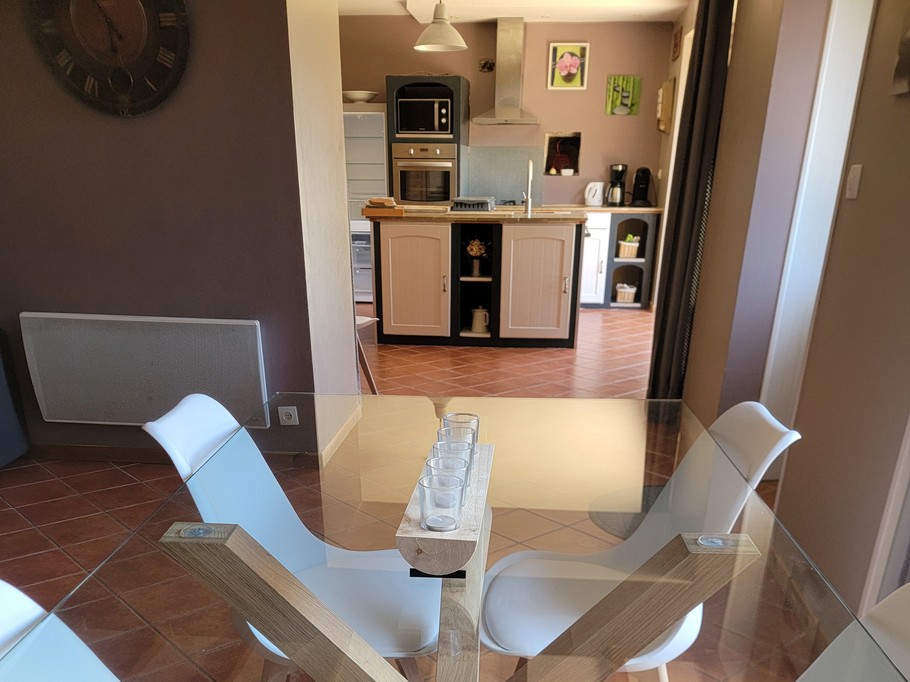Vue sur la cuisine