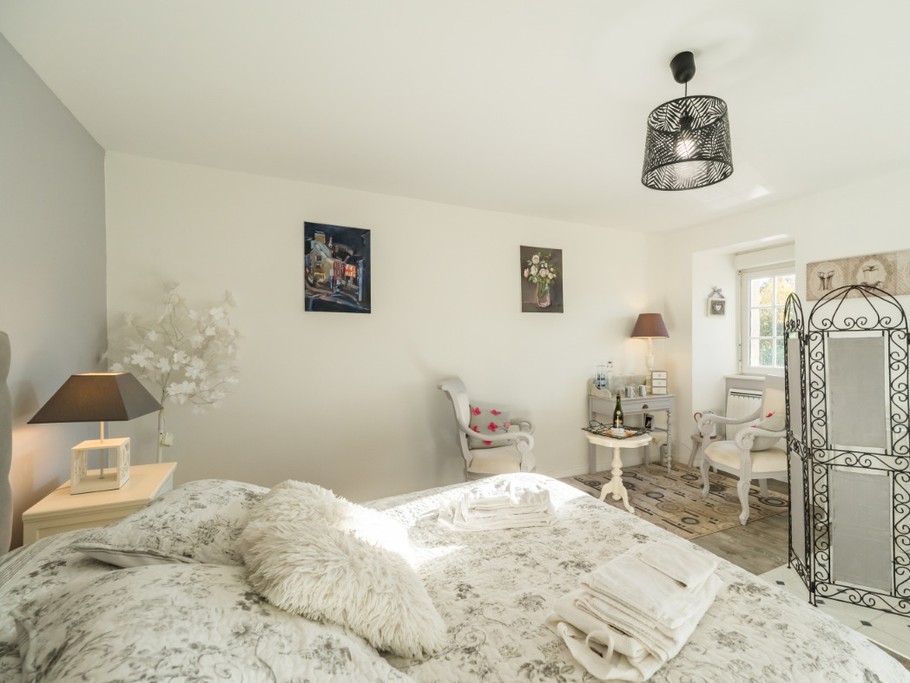 Blanche Romantisme d'Antan - Suite pour 2 personnes - Tonquédec - Côtes d'Armor - Bretagne - Clévacances