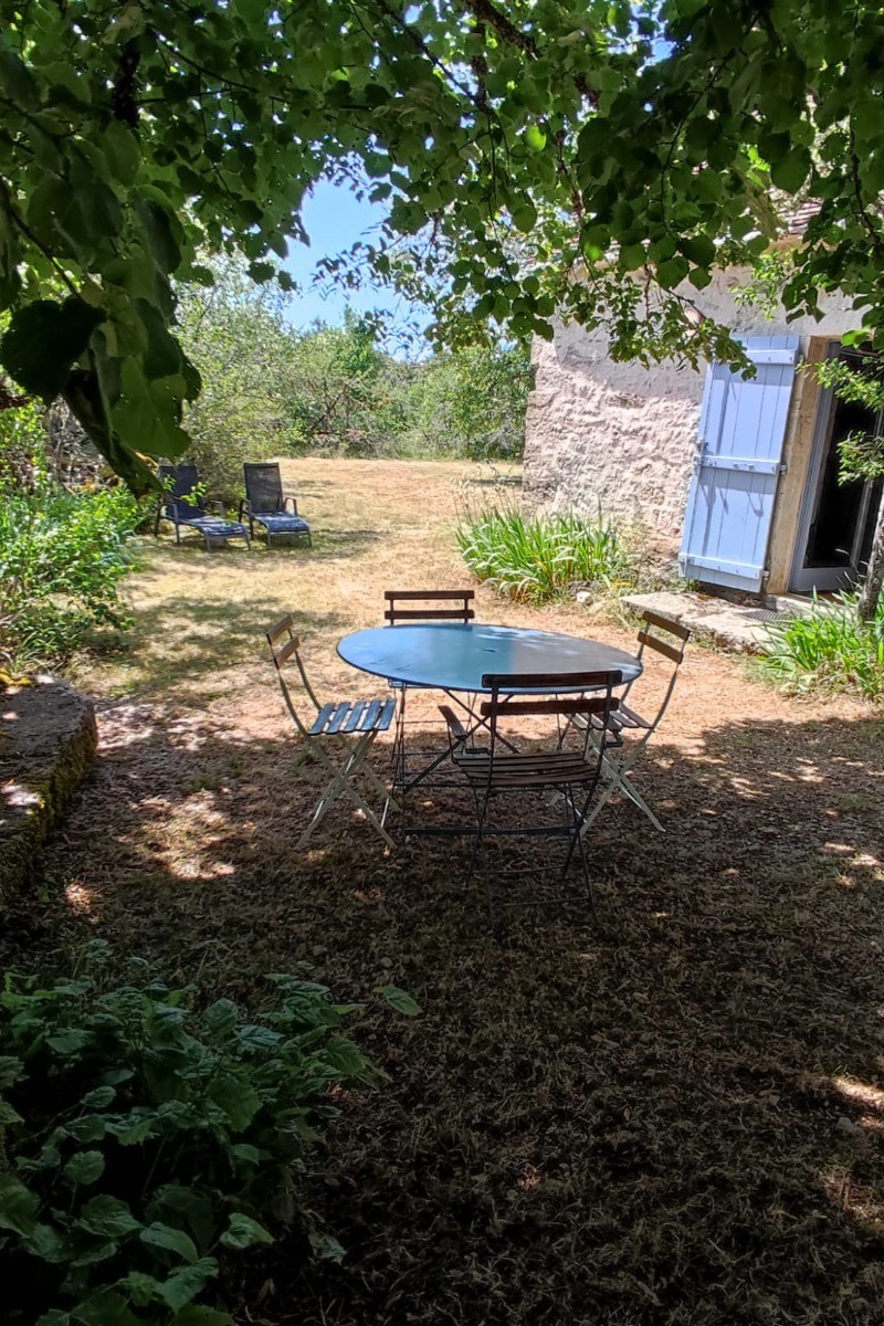 Sous le tilleul - Under the linden