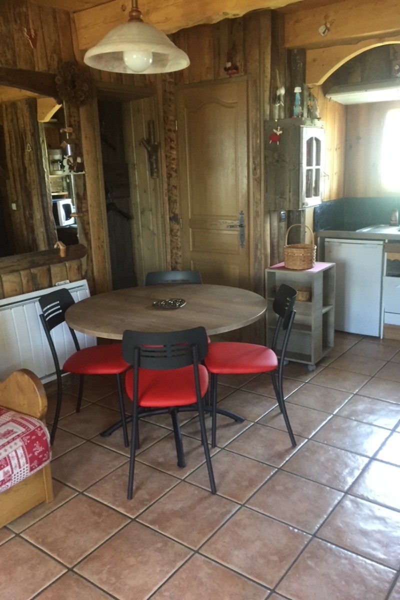 coin repas (5ème chaise dispo)