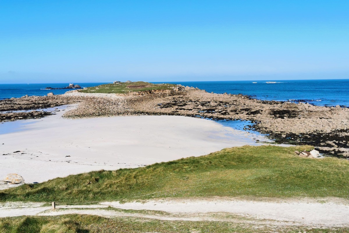 l'ile Ségal à marée basse à 150 m