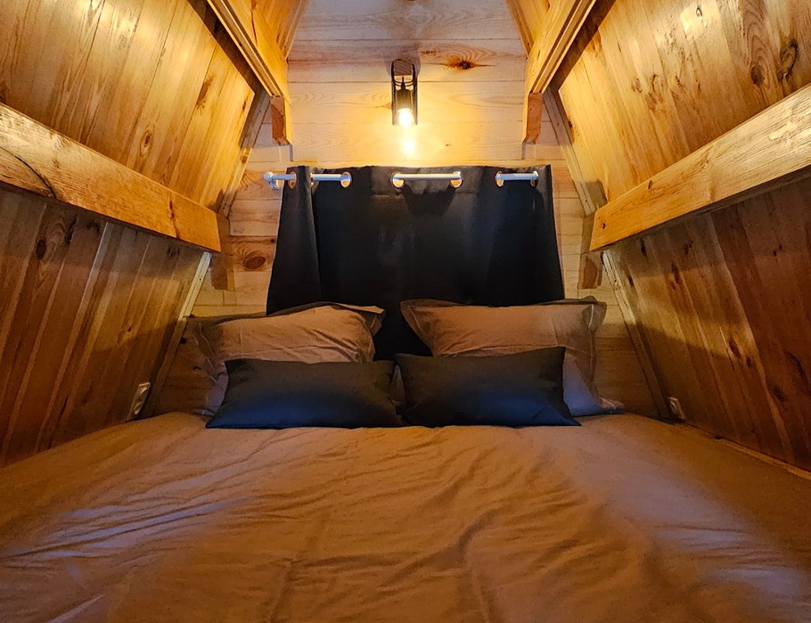 Chambre étage lit 160 x 200