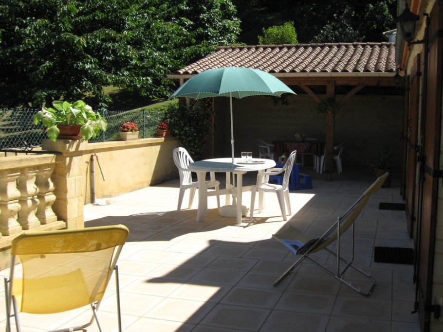Terrasse ensoleillée
