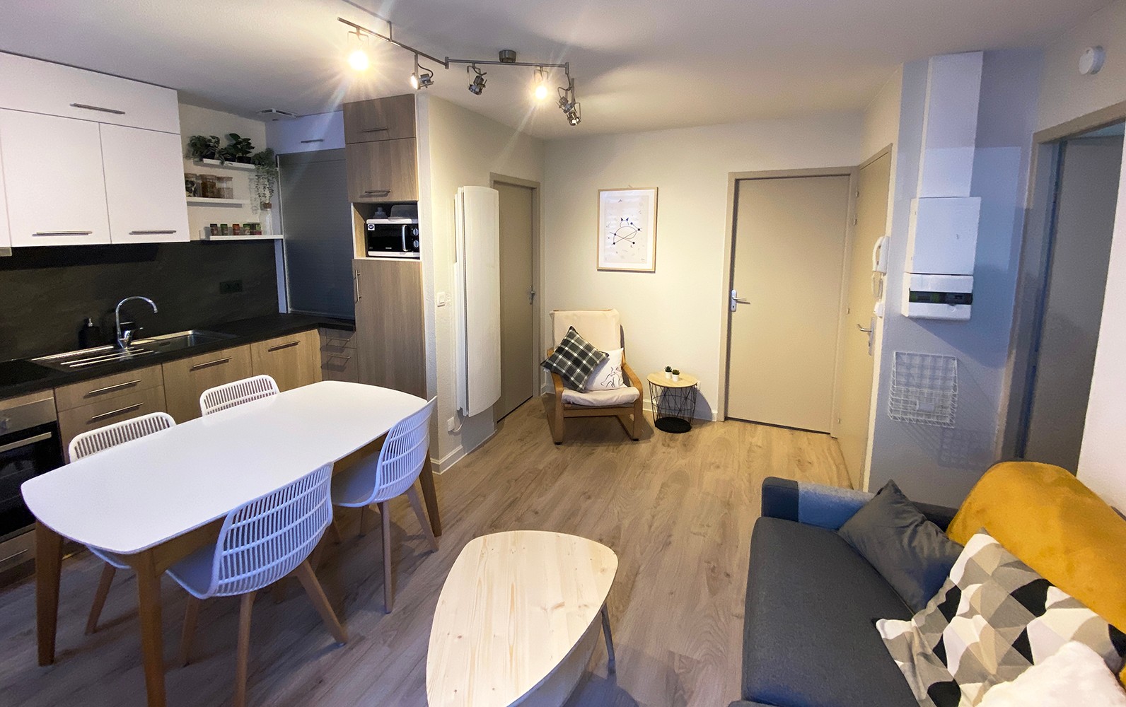 Séjour (vue côté chambres)