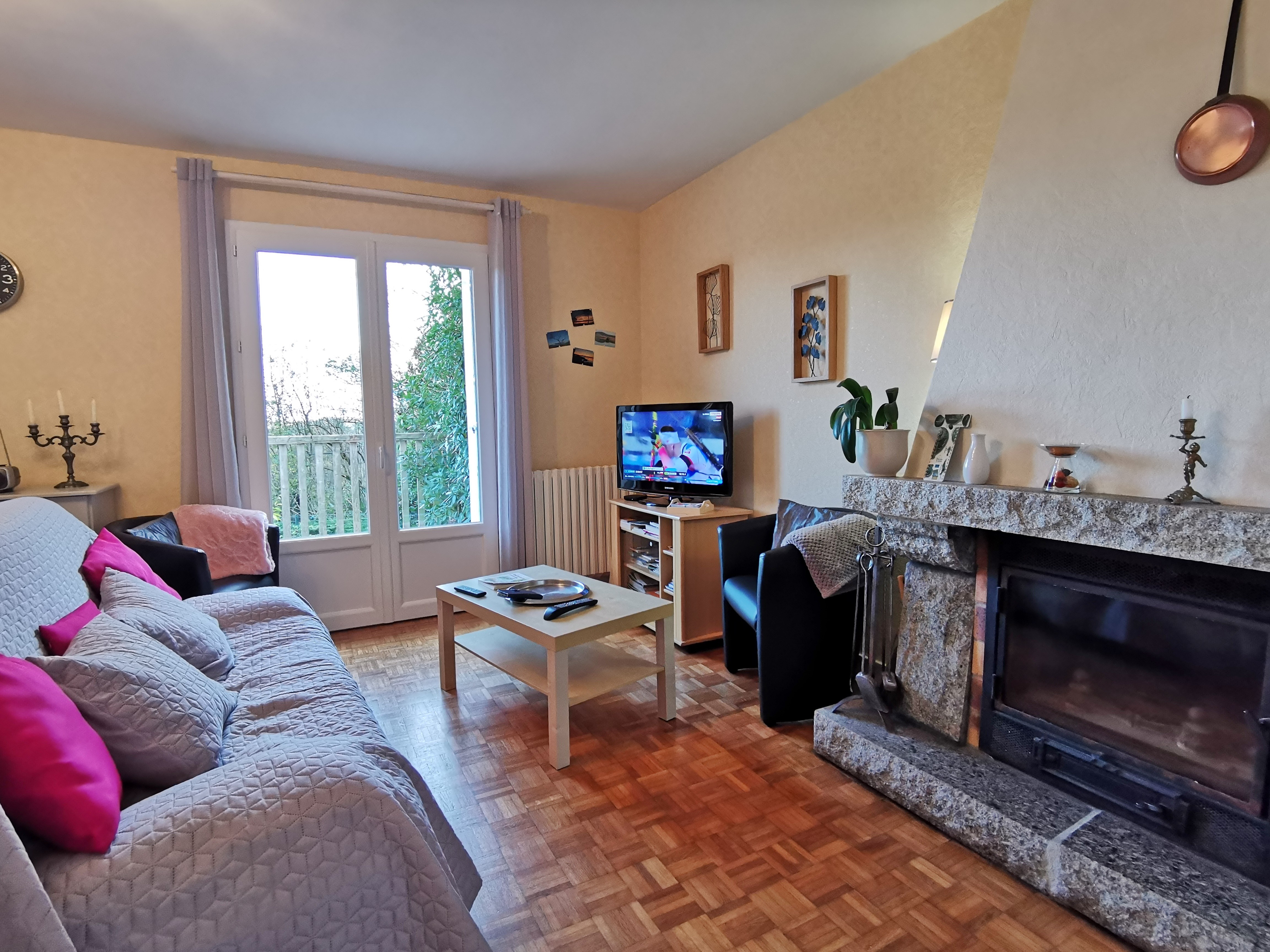 lounge with fireplace