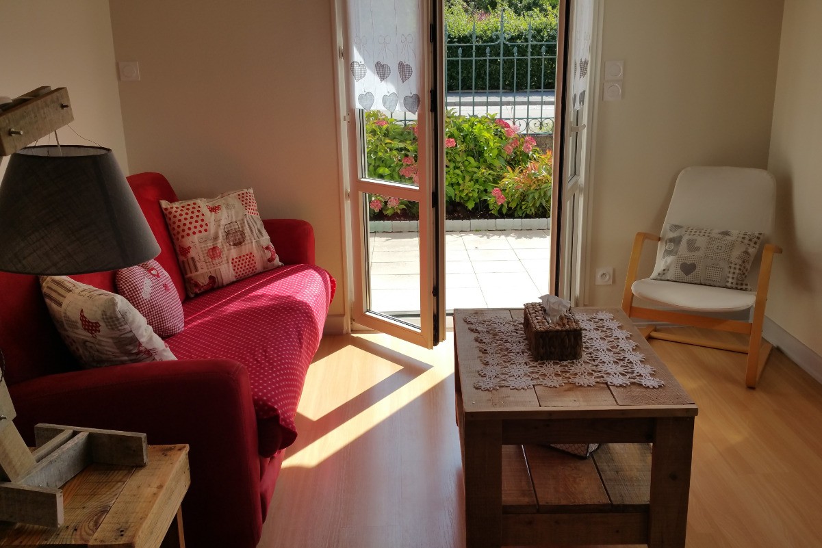 Salon ouvert sur terrasse - Le Meix du Lac