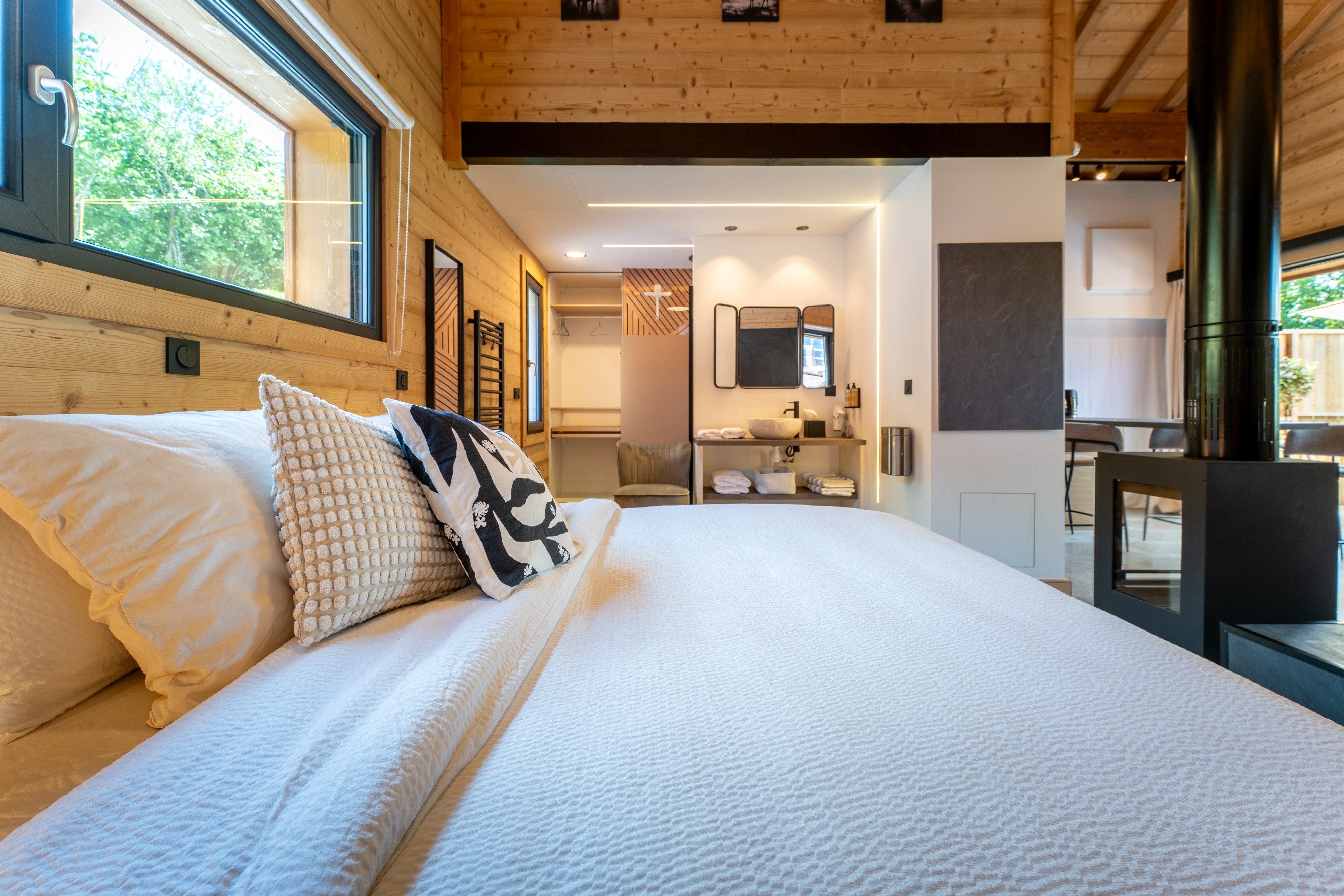 Open-plan bathroom - Rock And Wood, Epic Chalets