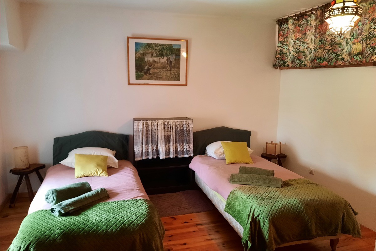 Chambre 2 personnes, 3 lits séparés