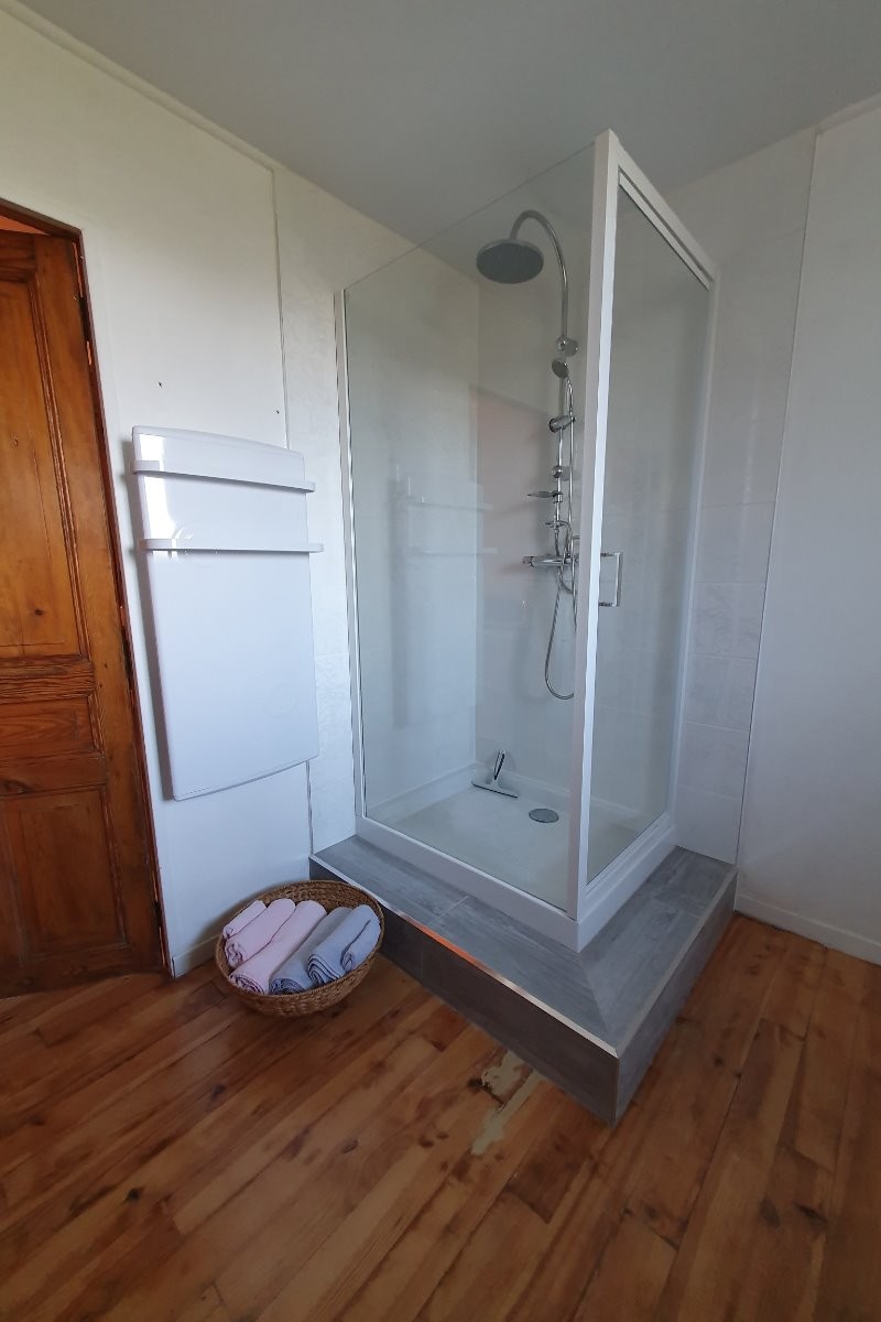 salle de bain côté douche