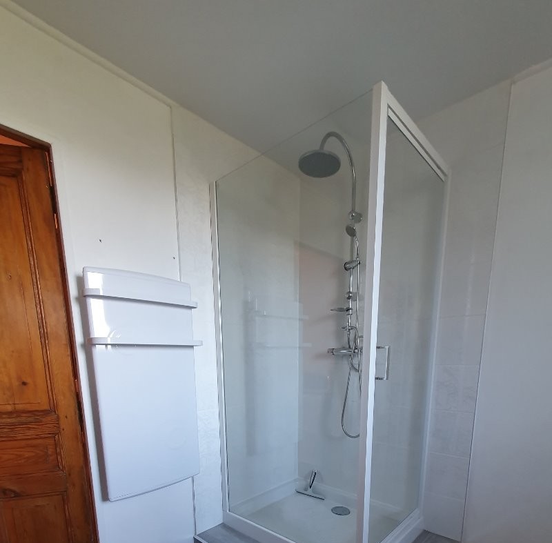 salle de bain côté douche