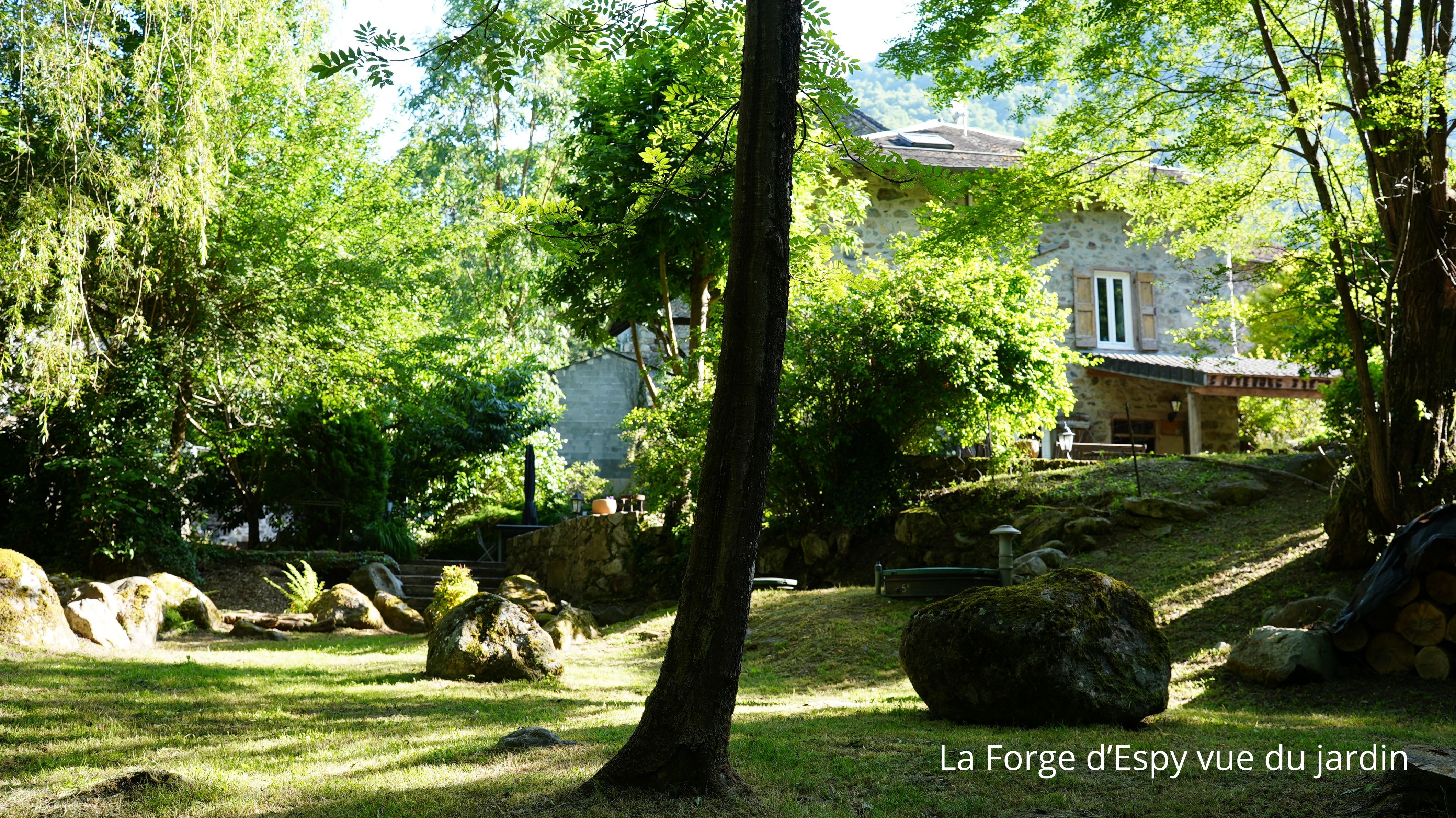 De la forge depuis le jardin
