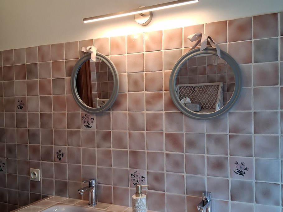 upstairs bathroom