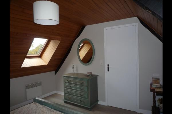 CHAMBRE A L'ETAGE