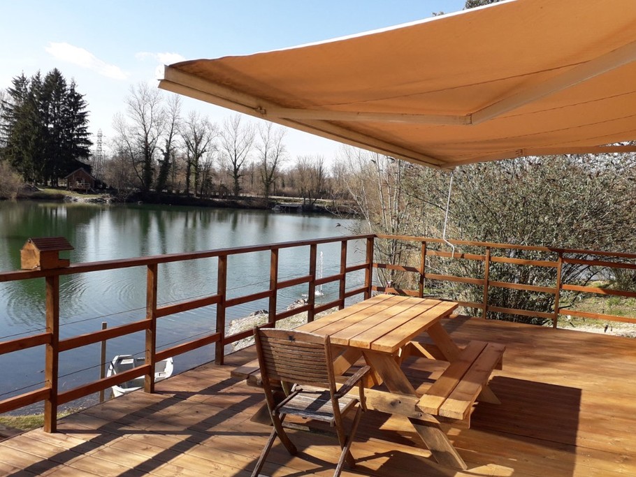 Terrasse sur pilotis