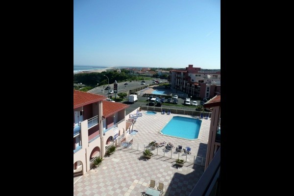 PISCINE DE LA RESIDENCE