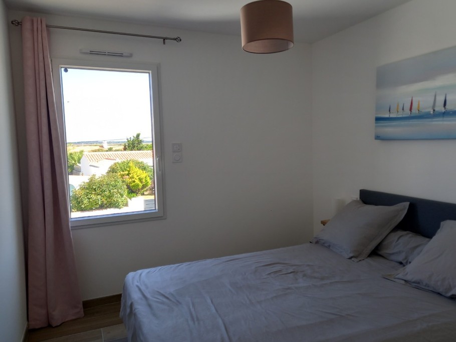 Bedroom 3 with a 160 cm bed