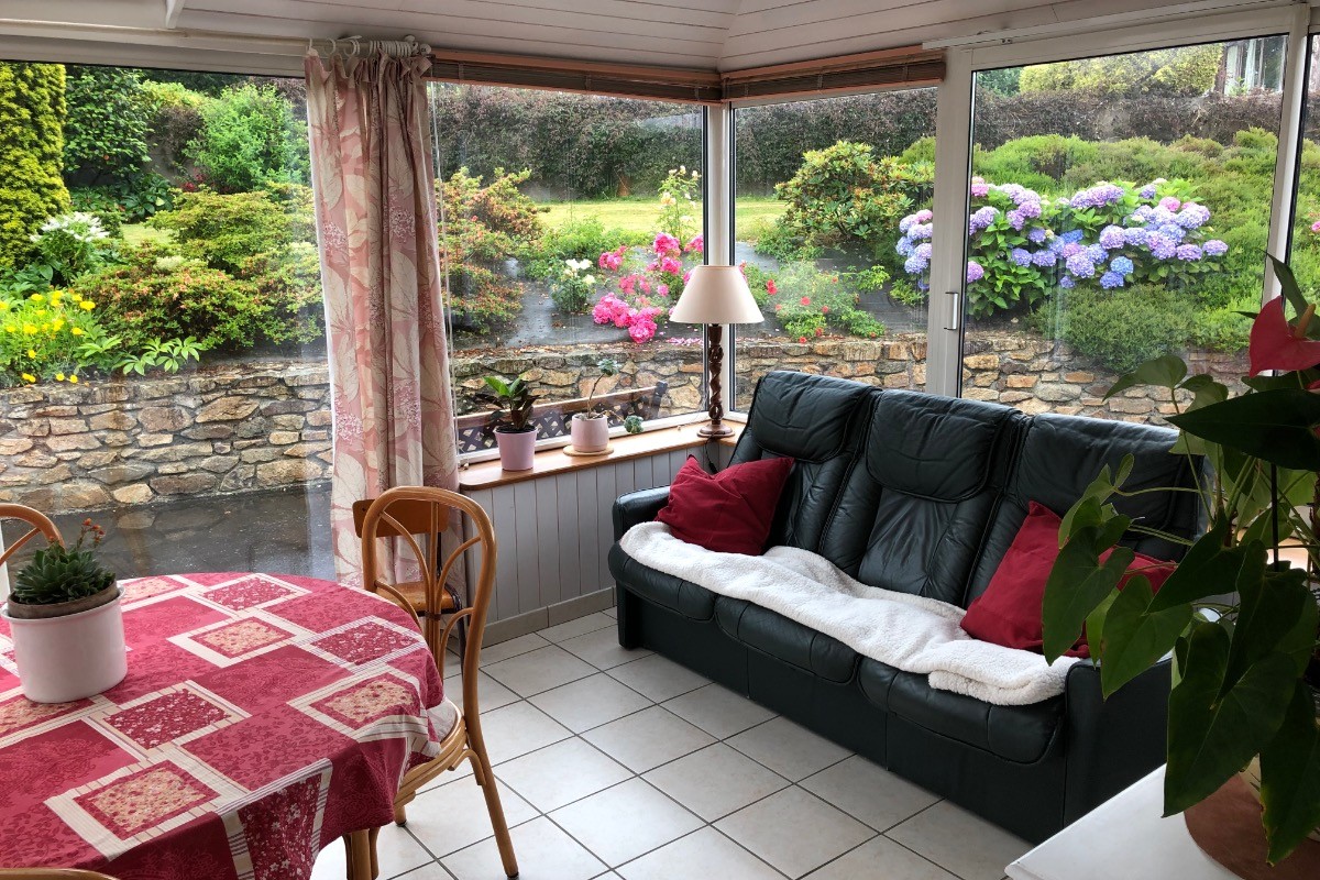 Guezou, Location à Plouha, Clévacances, espace veranda