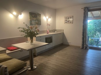 Espace salon bureau La Chambre d'hôtes du Bas Le Lion d'Or Mauzac et Grand Castang 24150 Dordogne Clévacances