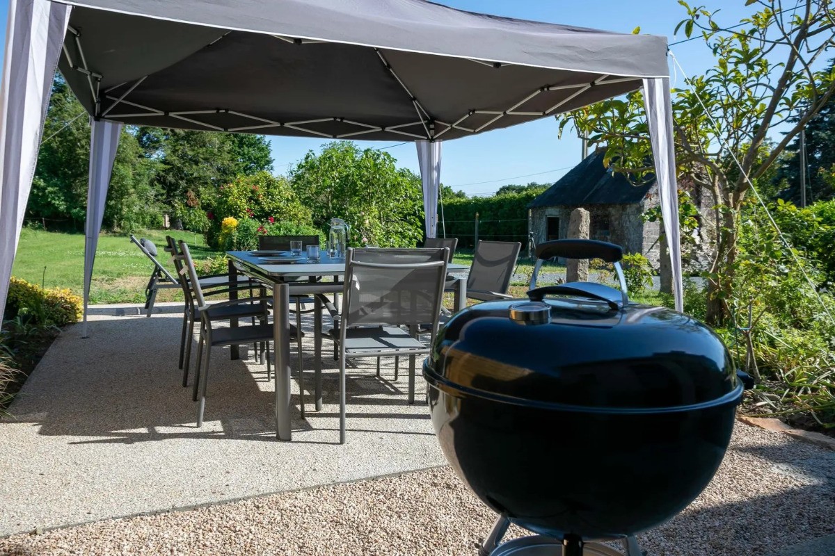 Location de vacances, Clévacances, Kerkohann, terrasse et barbecue