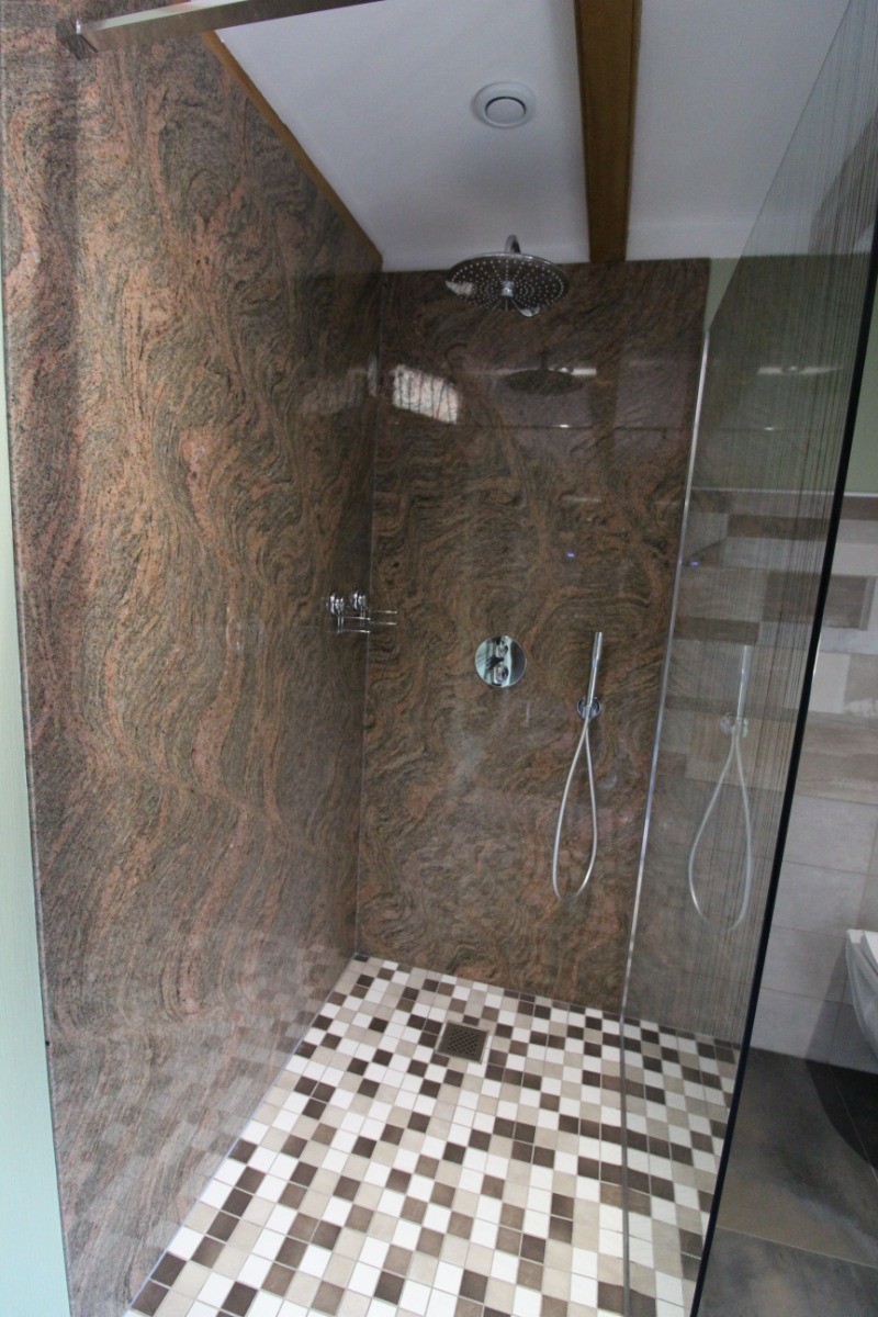 Grande douche italienne - Gite des Roches
