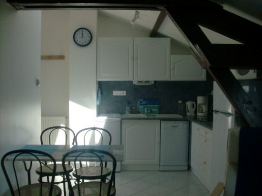 Terrasse et pelouse réserver au gîte SAPHIR