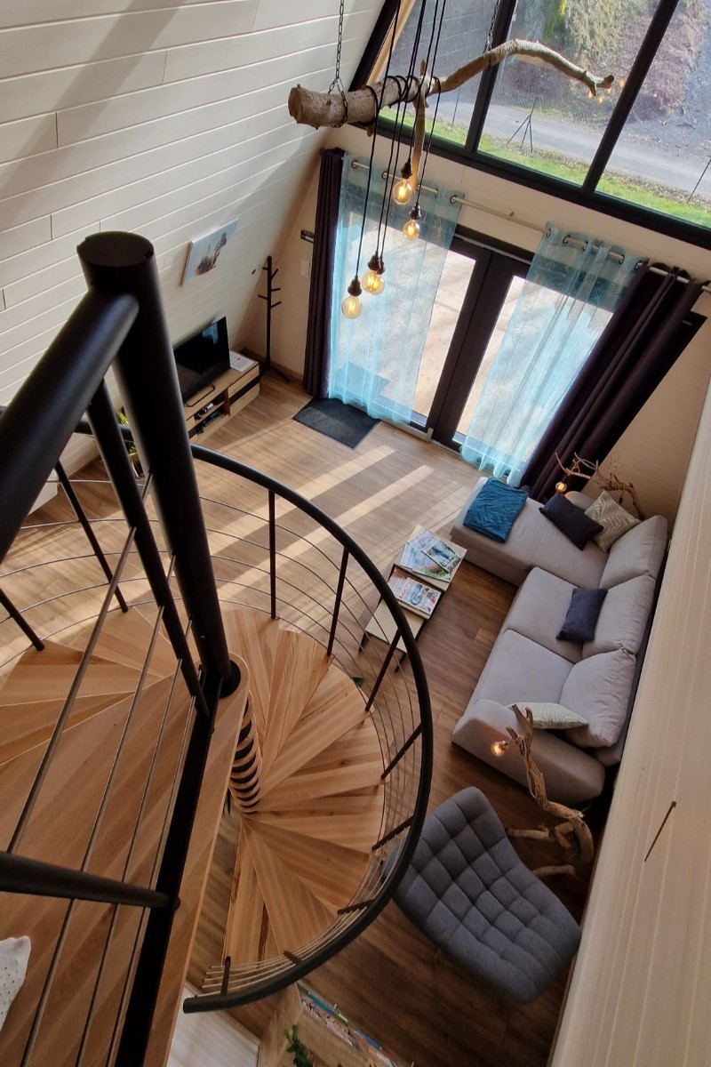 Le salon depuis la mezzanine - Chalet Ecureuil