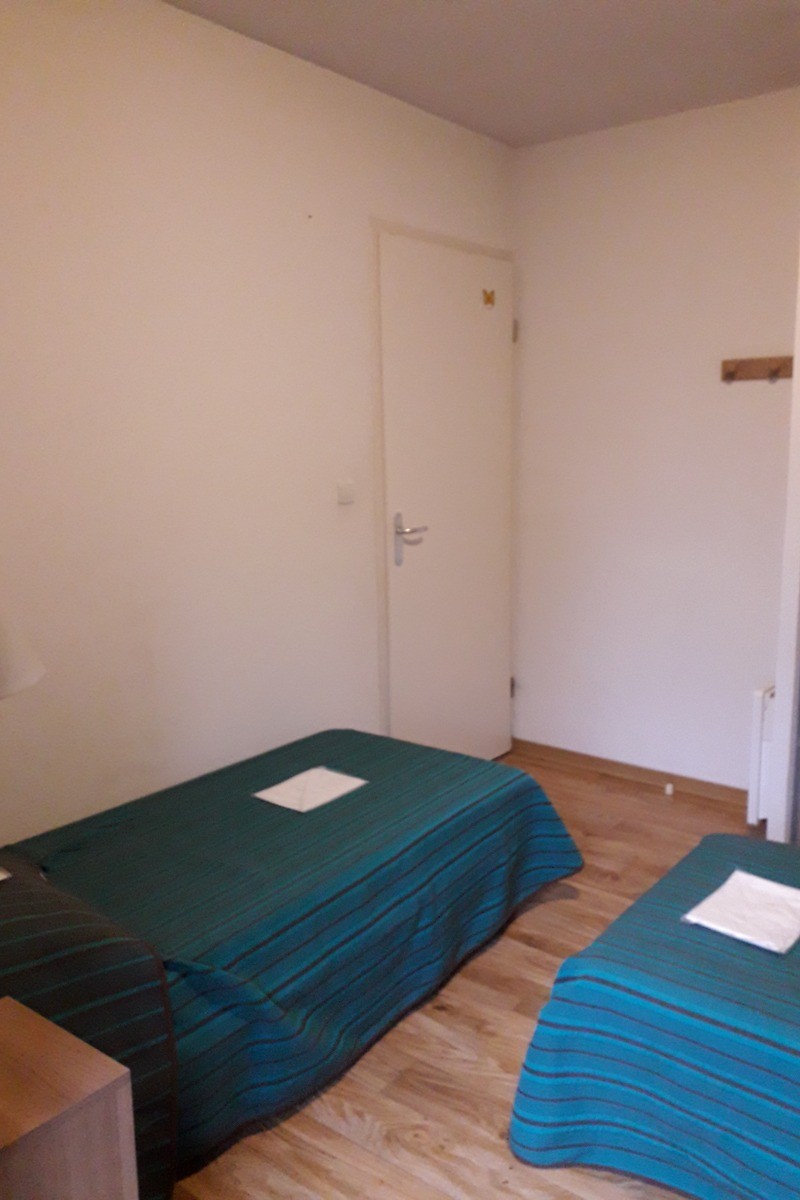 chambre lits simples
