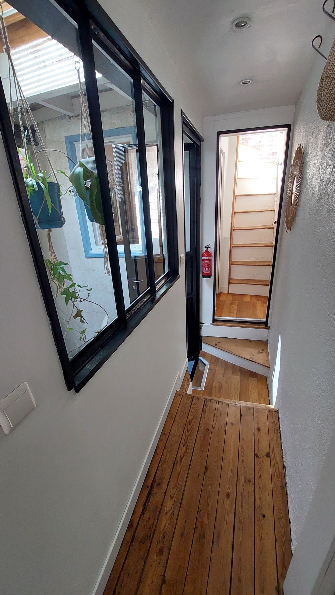 Appartement "Chez Steph" avec terrasse ensoleillée, 2e étage, Coeur de ville La Rochelle pour 4 personnes, Charente maritime