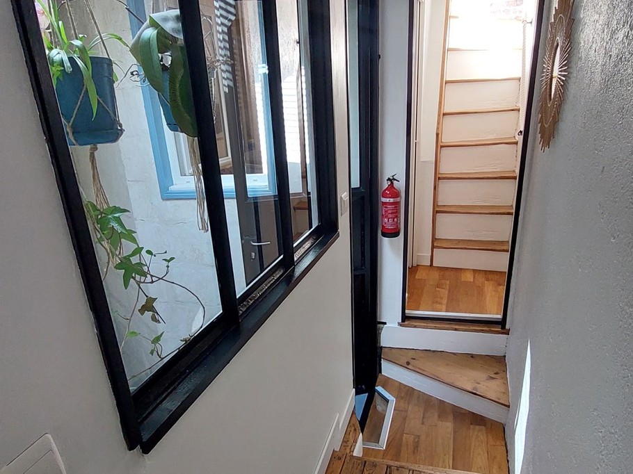 Appartement "Chez Steph" avec terrasse ensoleillée, 2e étage, Coeur de ville La Rochelle pour 4 personnes, Charente maritime