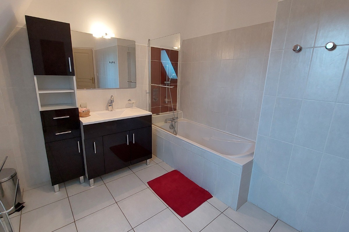 Salle de bain 1 er étage
