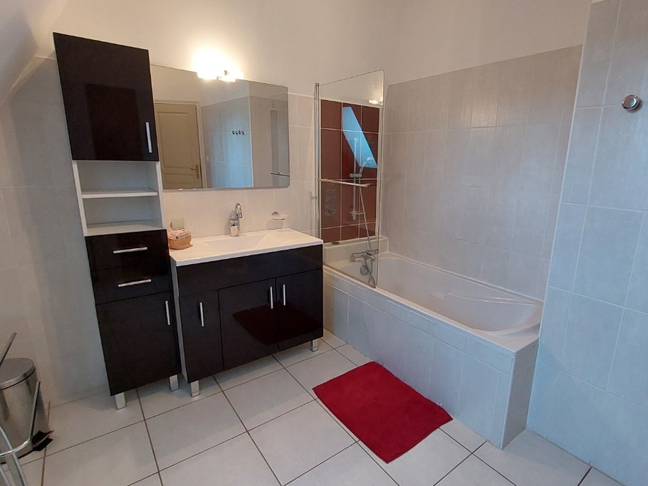 Salle de bain 1 er étage