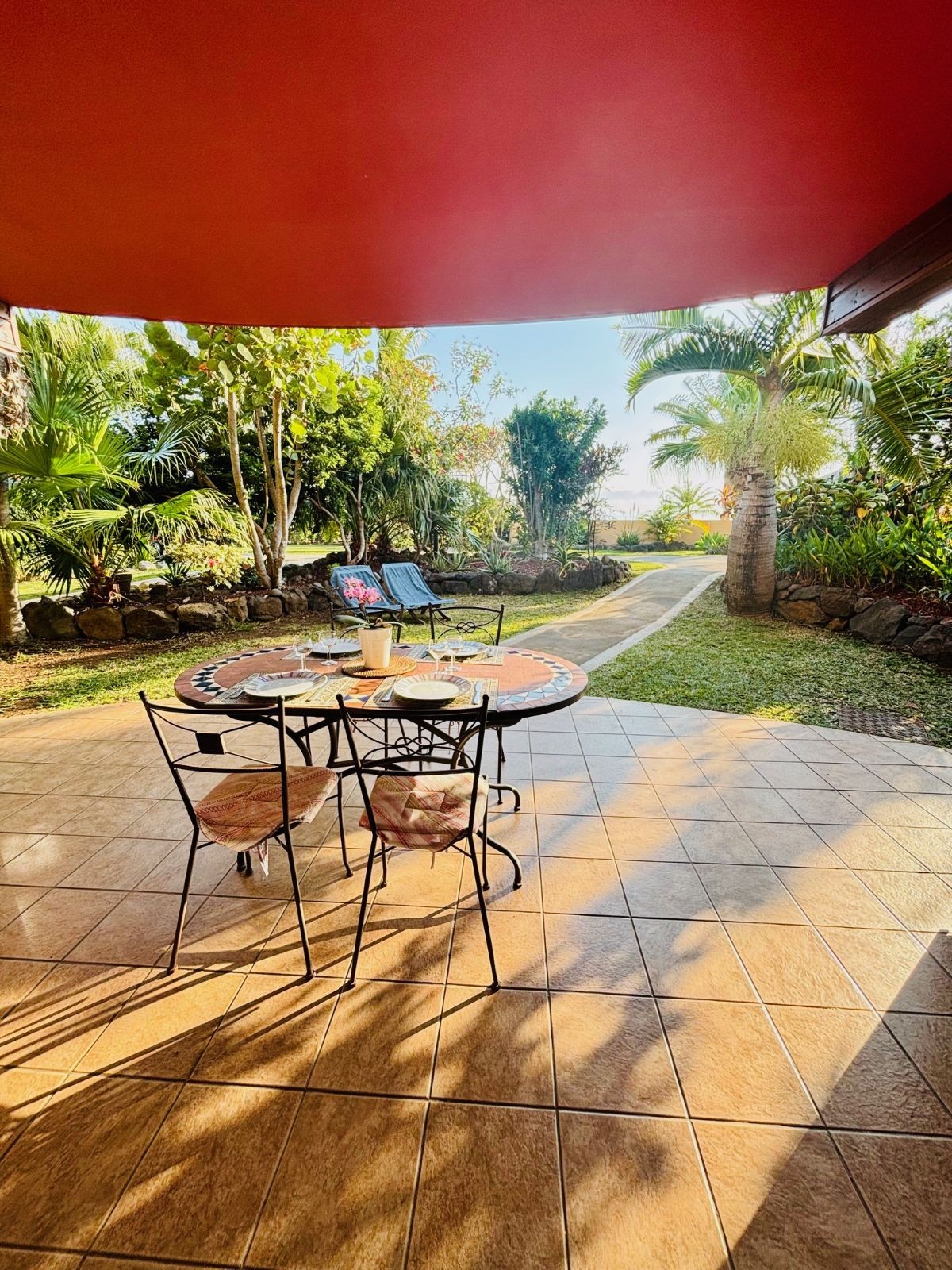 Terrasse et son jardin