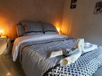 Room Bouleau, 1 bed 160x200 - L'Hôtel Enfoncée Chambres et Table d'hôtes Le Val d'Ajol
