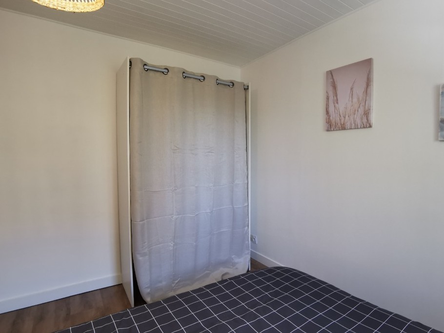 Etage : Chambre 3 avec lit 140