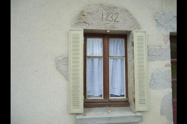 Gîte Chez Gabrielle Maison avec grande terrasse au coeur d'Auzances en Creuse limite Auvergne et Chaîne des Puys (UNESCO)