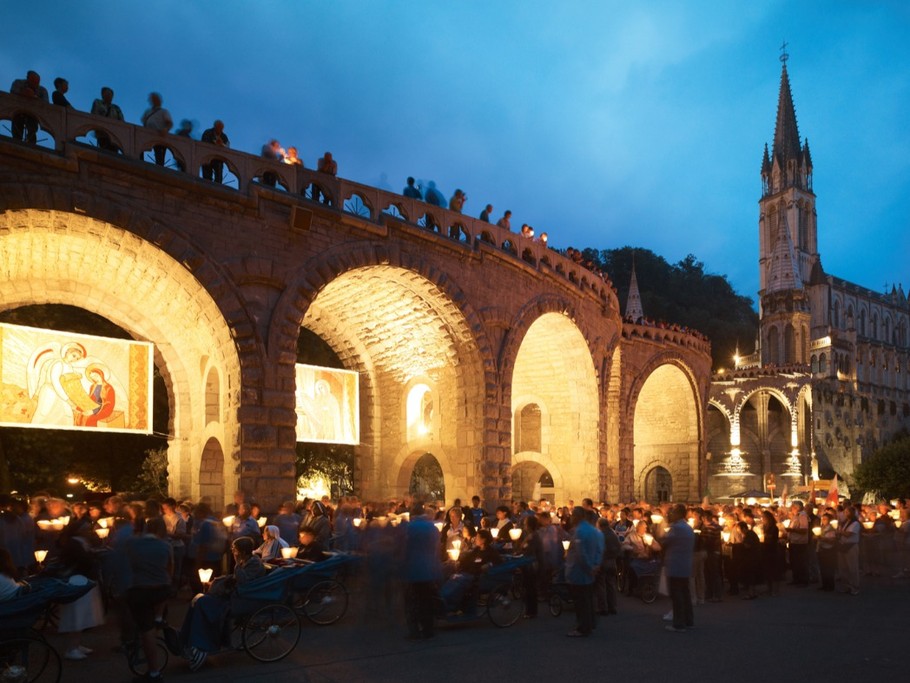 Basilique du Rosaire à Lourdes