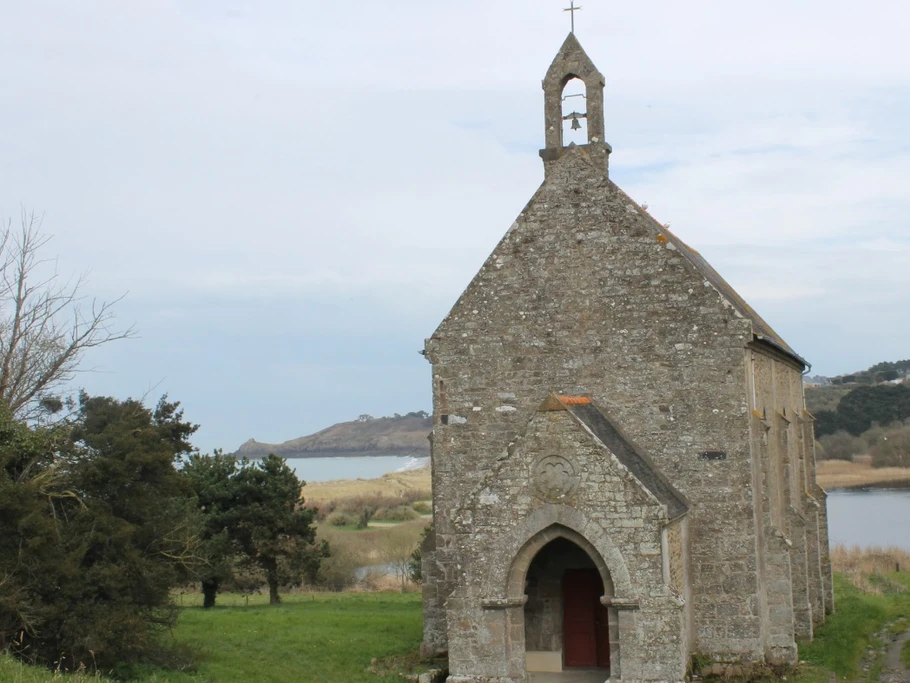 Chapelle près Plage du Verger