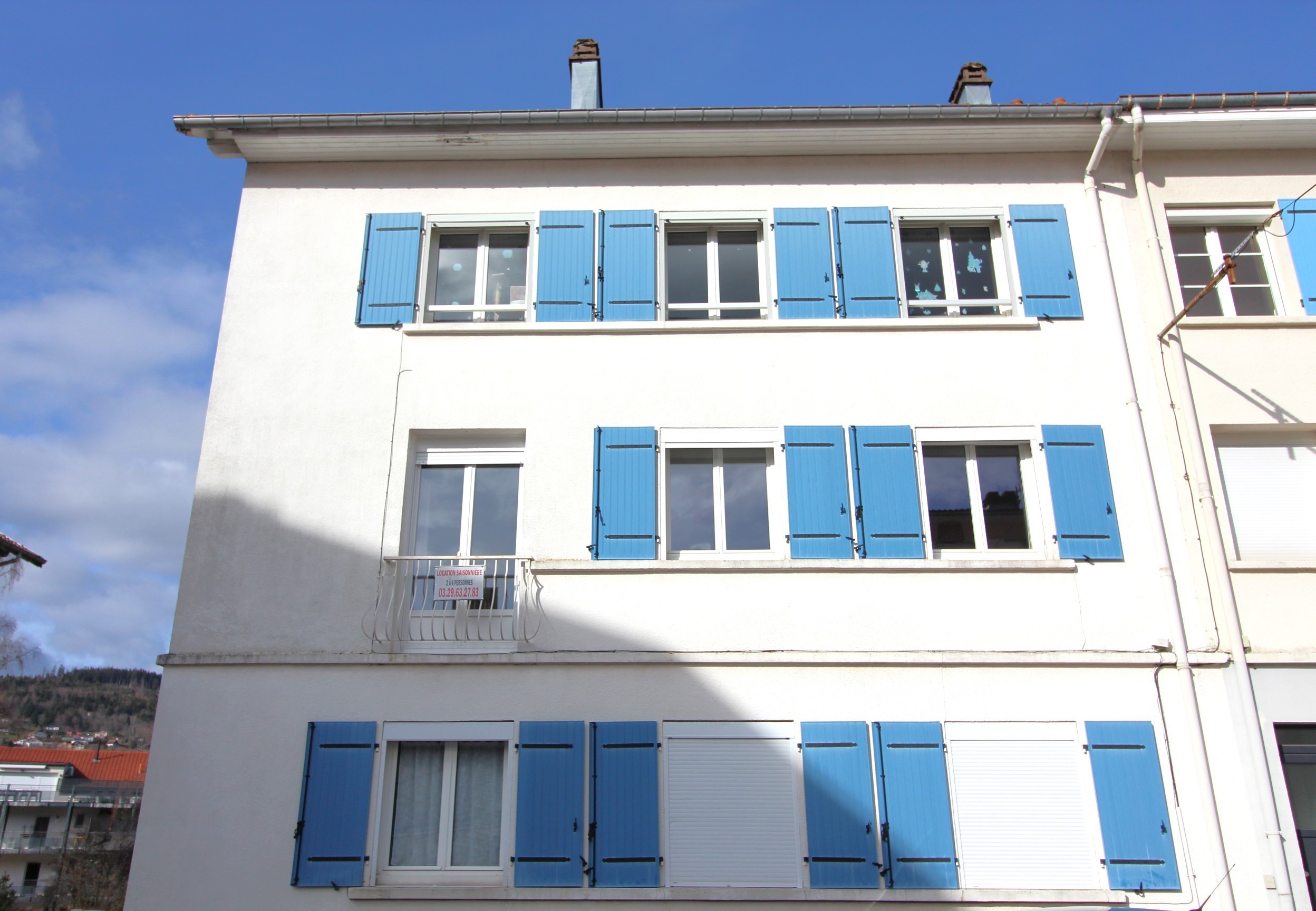 Résidence, l'appartement est situé au 1er étage - Gîte Chez Malou