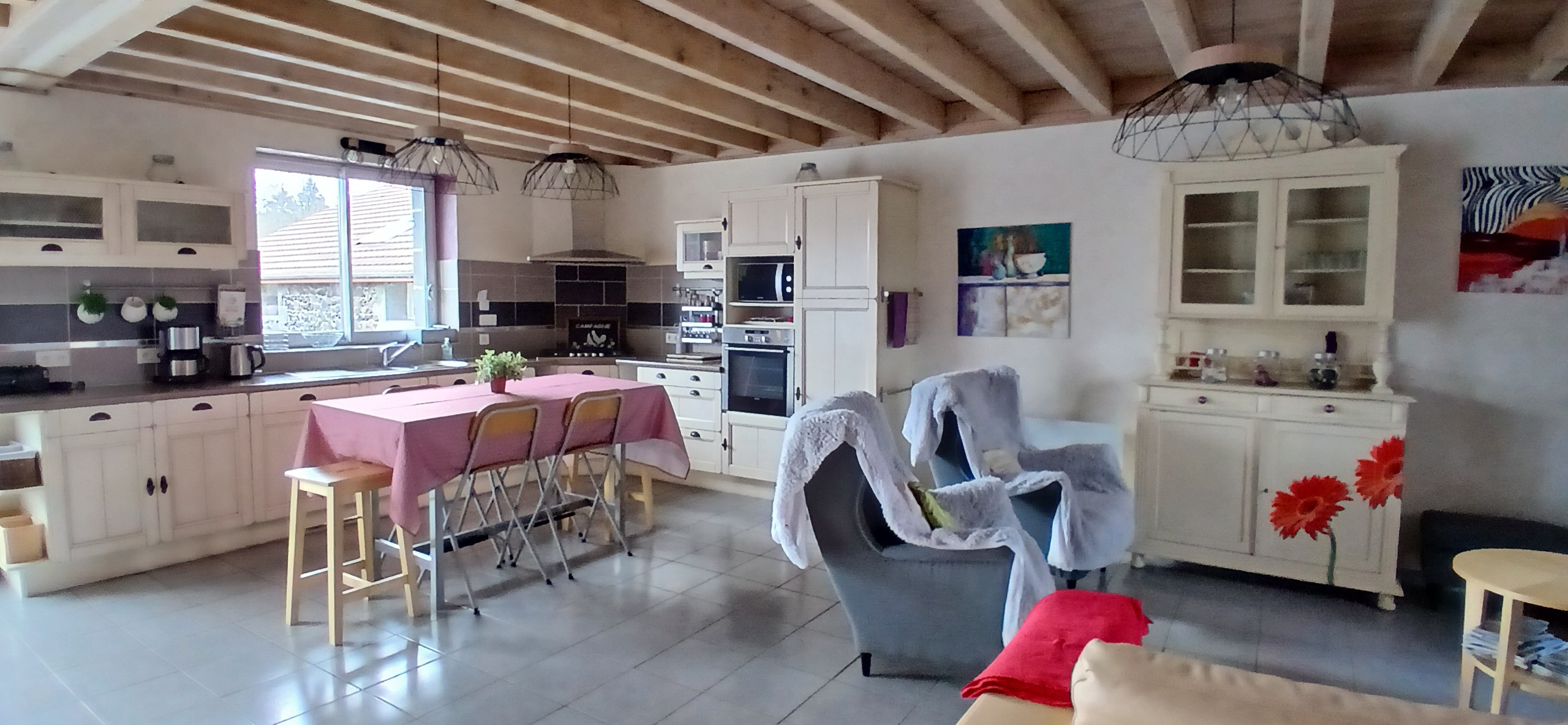 Aloreedubois, gîte 6 pers., Saint Ours les Roches, Puy de Dôme, Pièce de vie