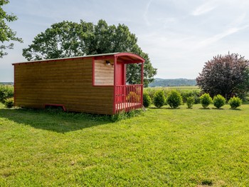 Domaine de la Cambre, camping à la ferme, gîte avec piscine, roulotte, logement insolite, déconnexion, vacance nature, Duffort, Gers, Occitanie, tourisme vert