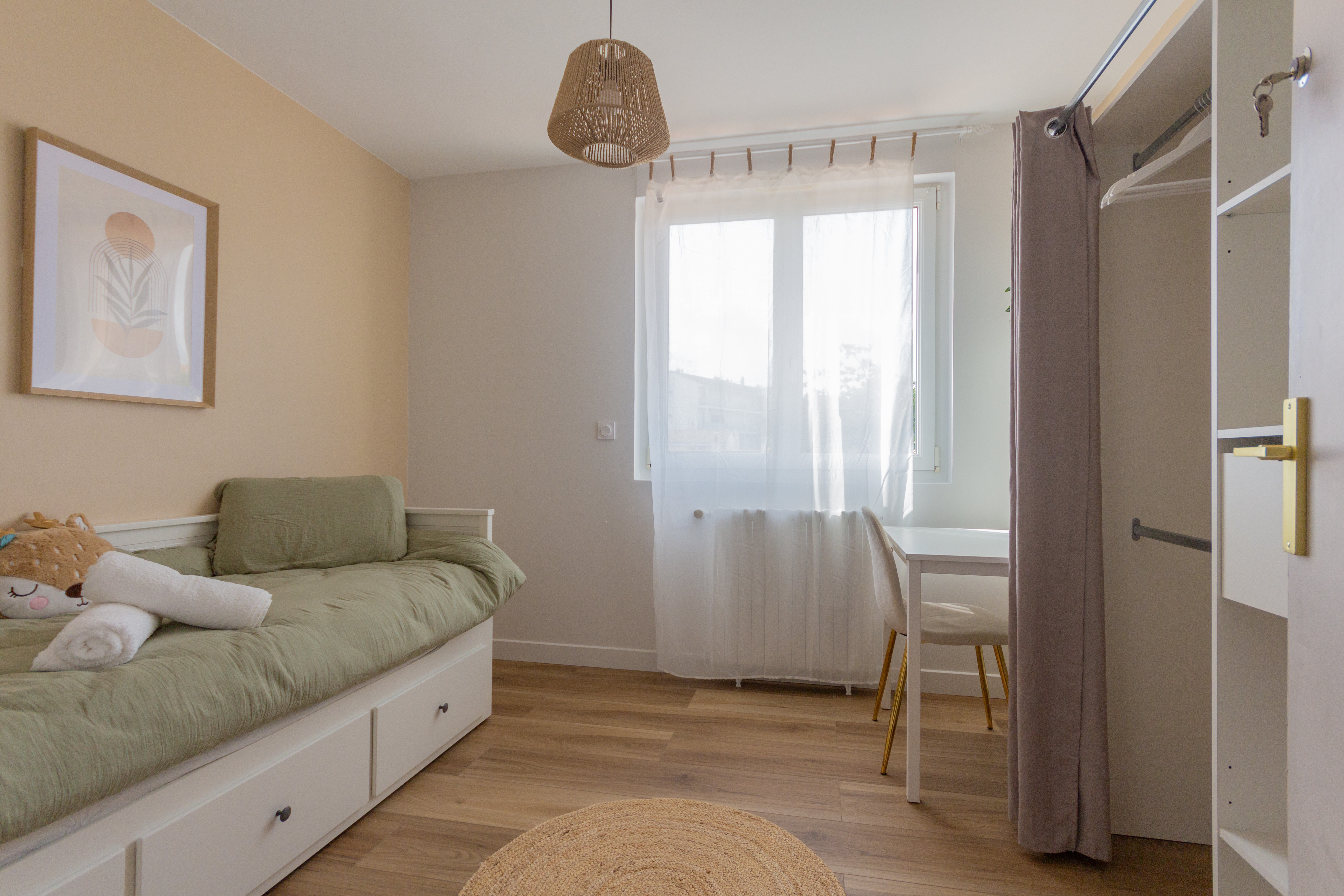 Bedrooms 4 - first floor