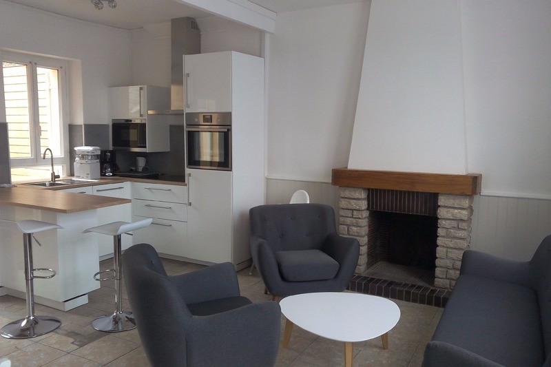 salon et cuisine - rez-de-chaussée