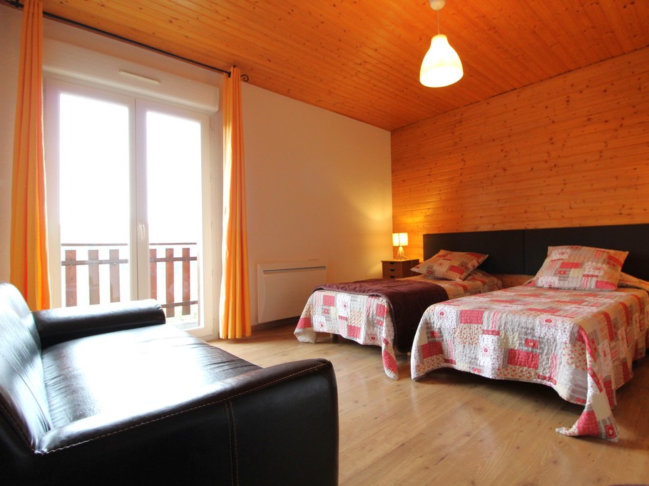 Bedroom 4 - Gîte Le Sapin, close to lakes and walks, sleeps 4-8