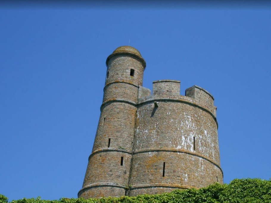 St Vaast la Hougue - Fort de la Hougue (Tour Vauban)