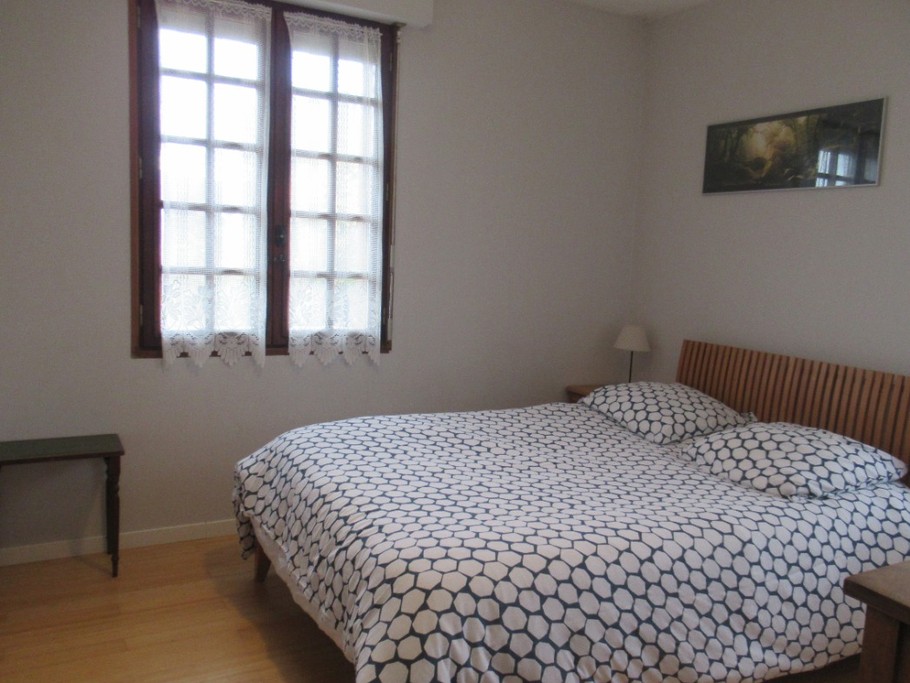 Chambre Lit Double et Lit Simple