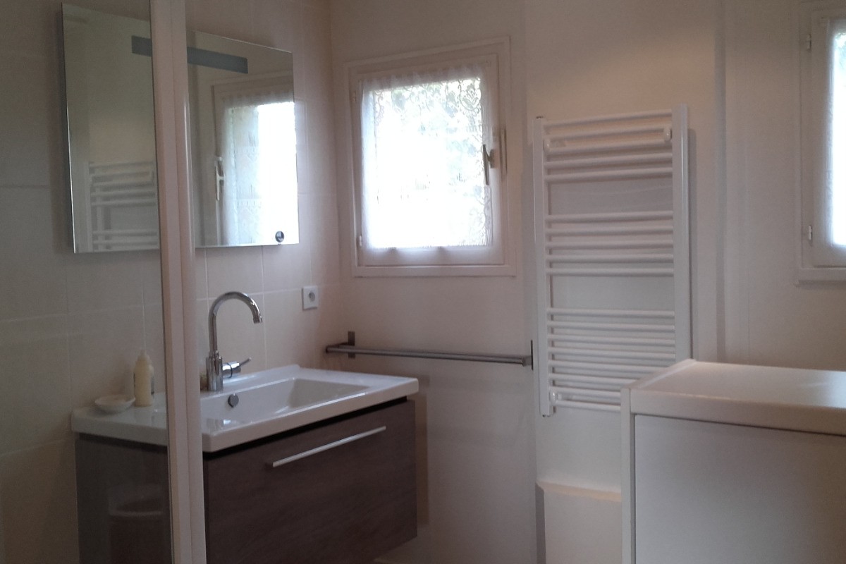 Salle de bain à l'étage