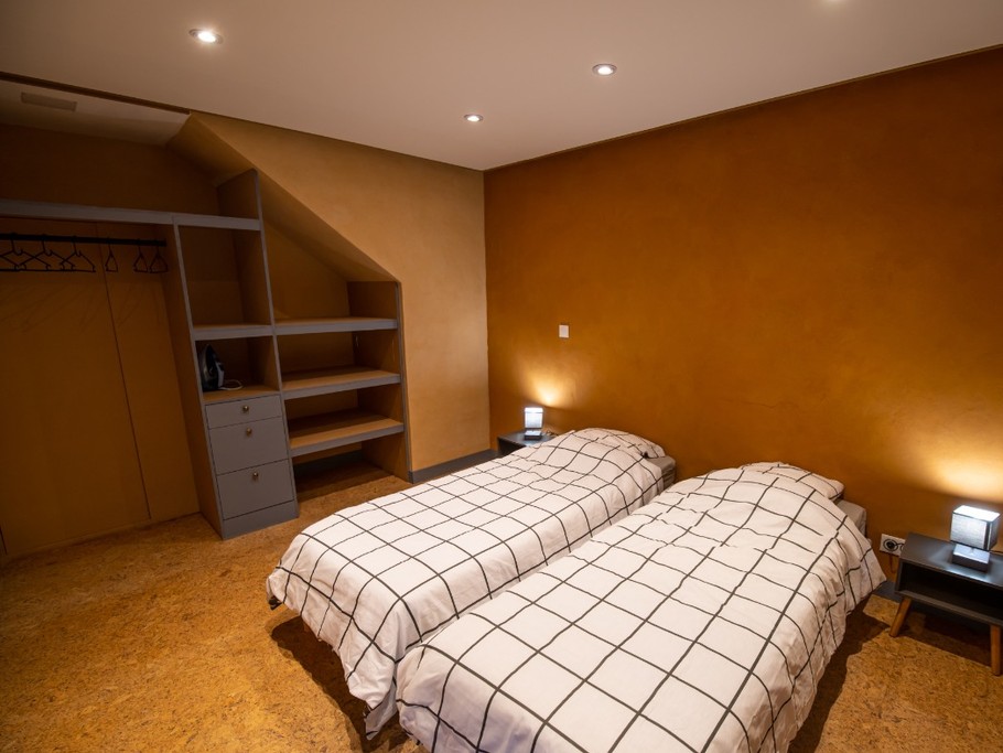 Halte Air et Go/ Barre des Dourbes / Chambre rez lit 2 x 80 x 200