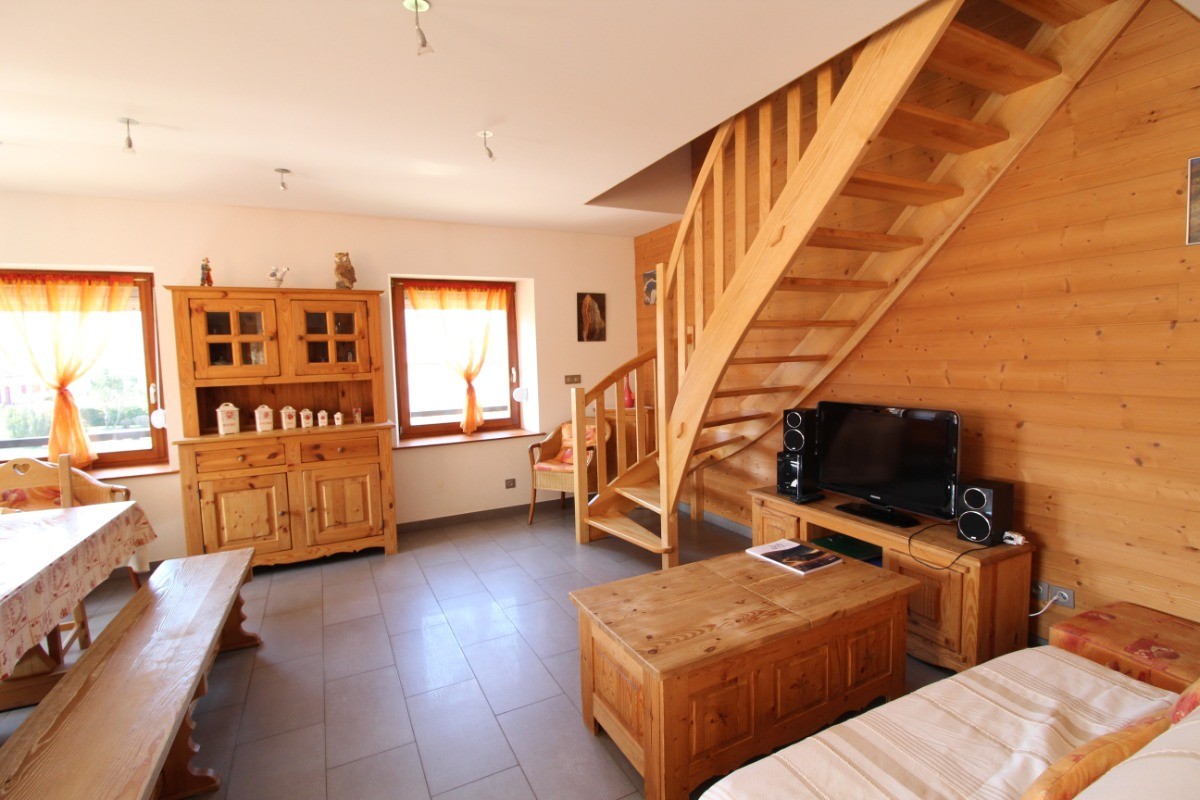 Espace salon Gîte Jonquille - Domaine de la Prairie des Prés