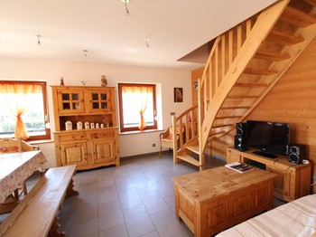Espace salon Gîte Jonquille - Domaine de la Prairie des Prés